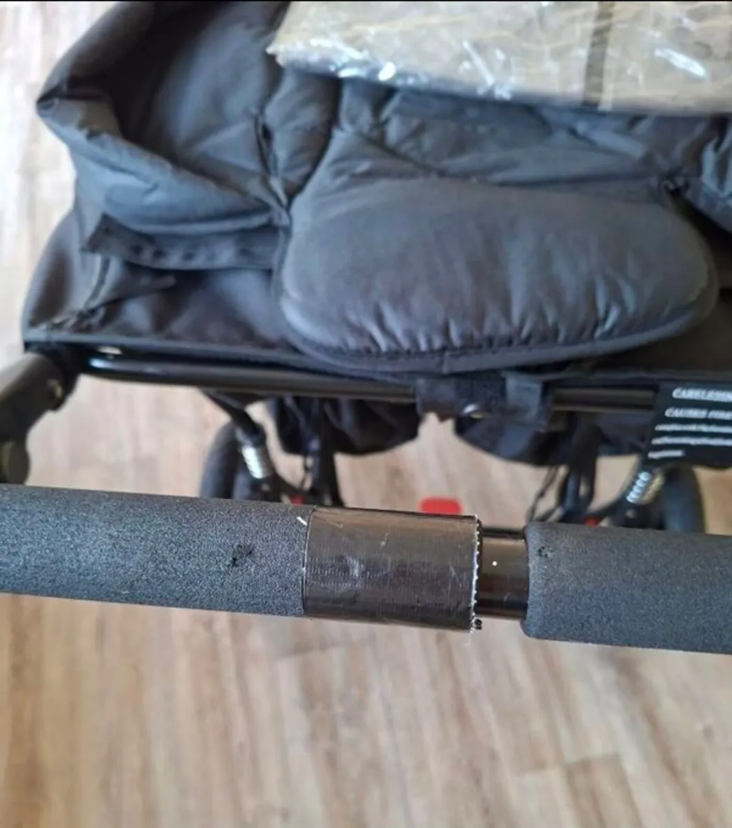Out n About Double Buggy - Image 4