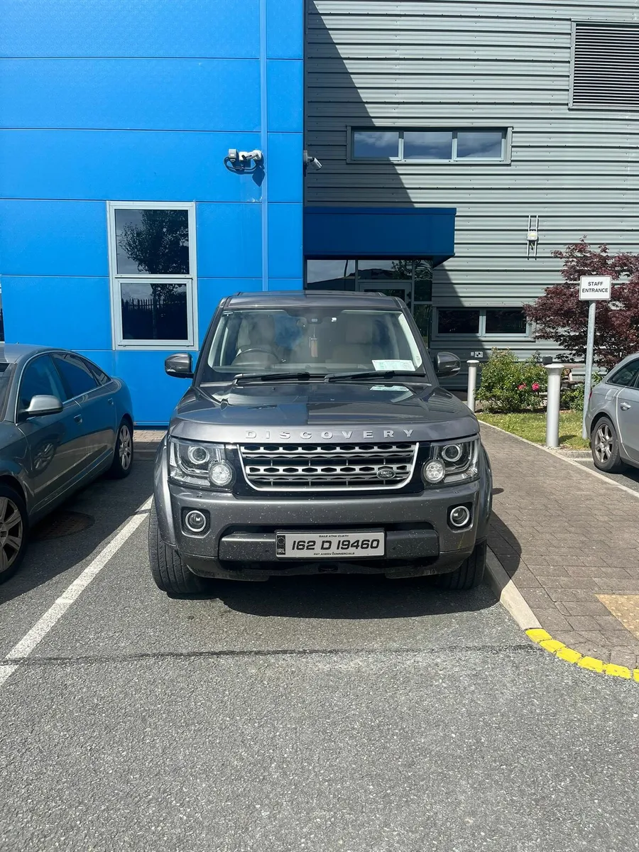 2016 land-rover discovery - Image 3