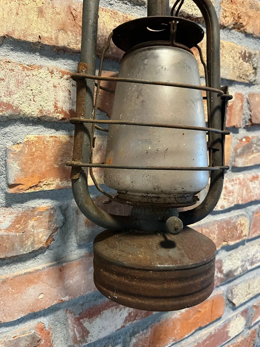 Vintage oil lamp - Image 2