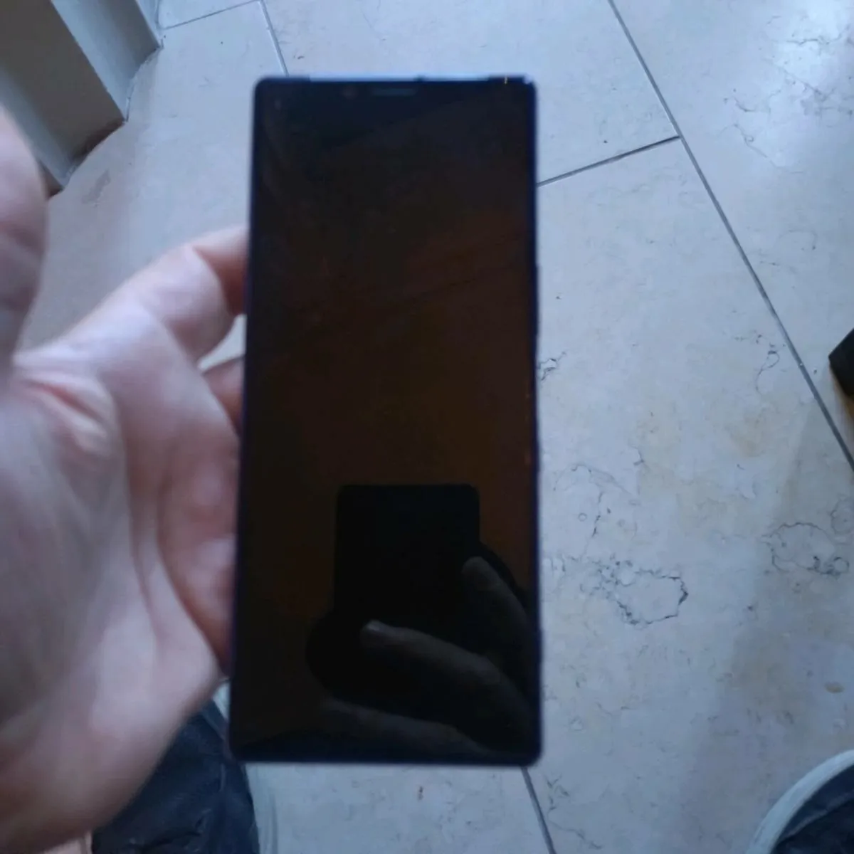 Sony purple smartphone - Image 2