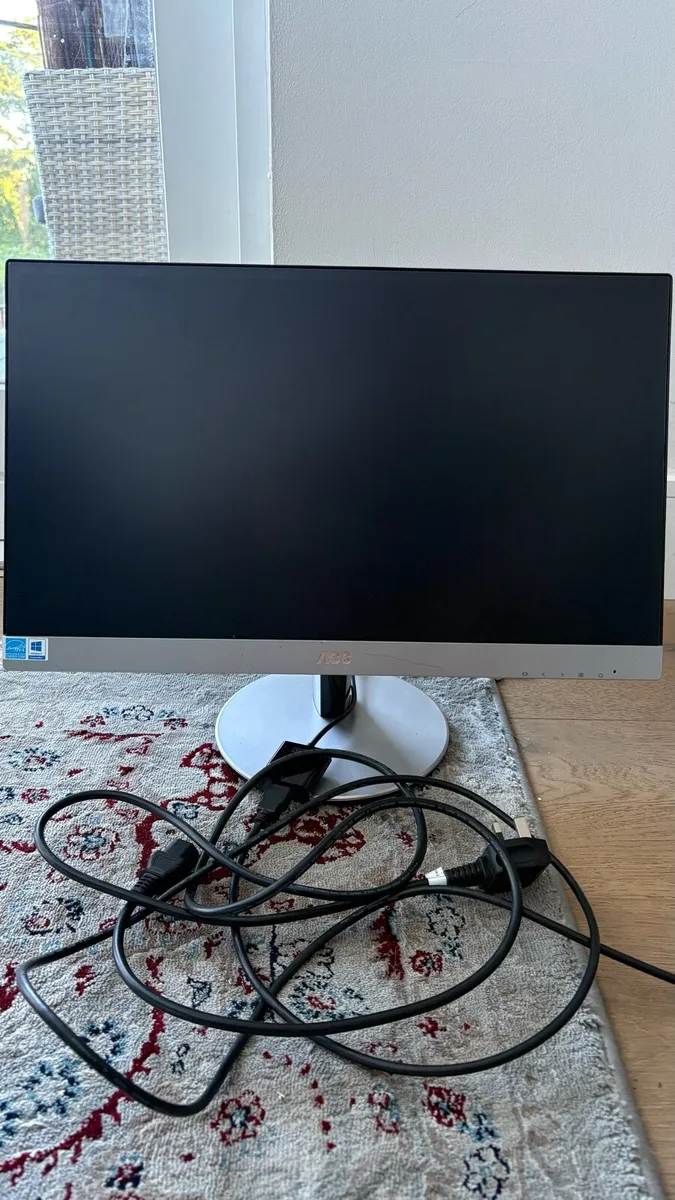 AOC 24 in LCD Monitor - Image 1