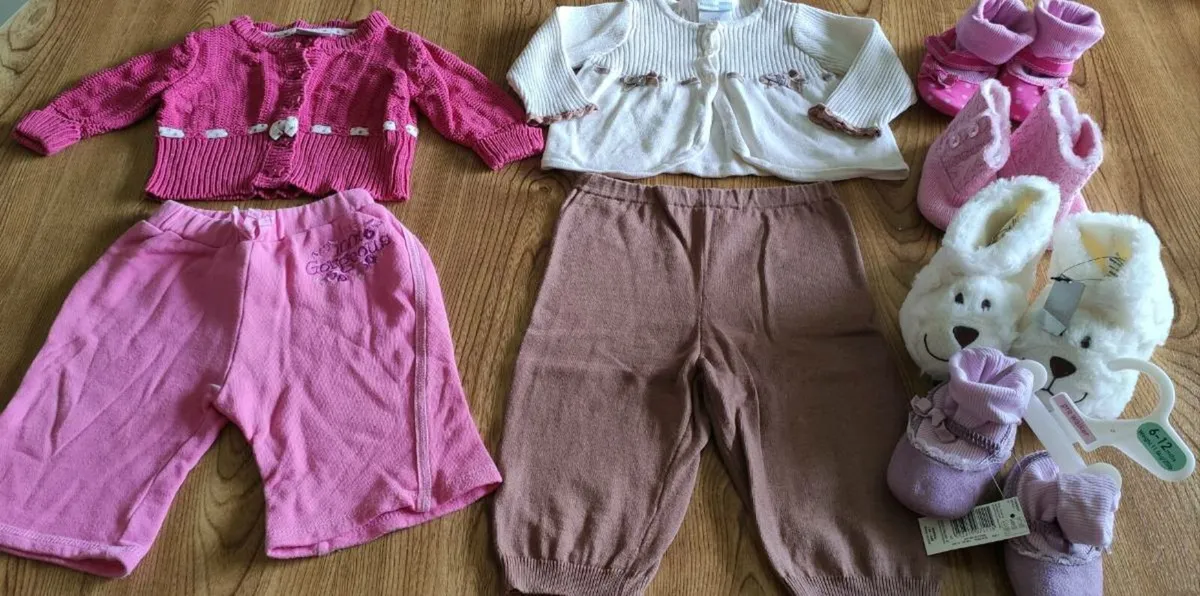 Baby girl 6-9 months clothes bundle - Image 4