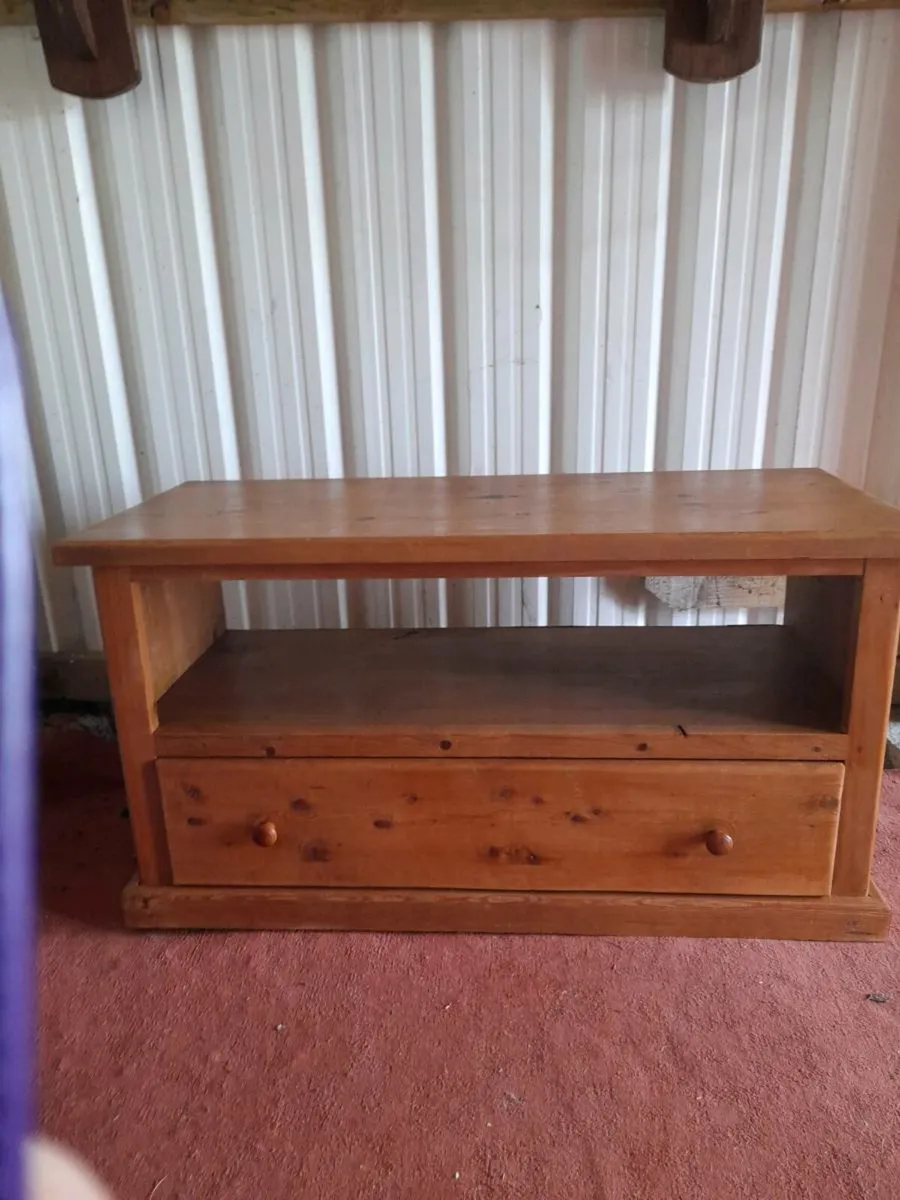TV.TABLE - Image 1
