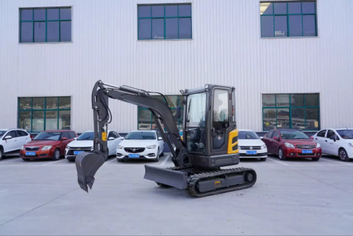 Mini digger - Image 1