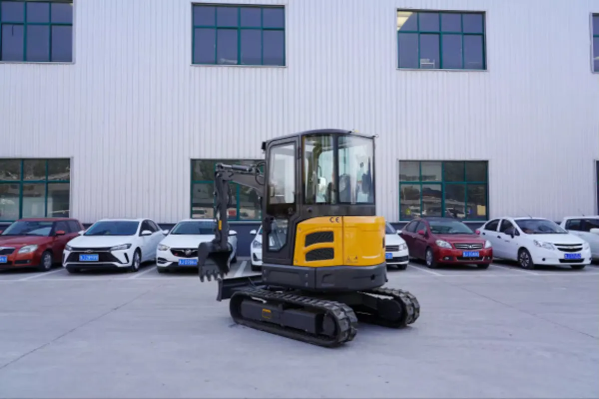 Mini digger - Image 2