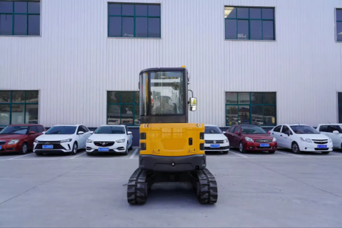 Mini digger - Image 3