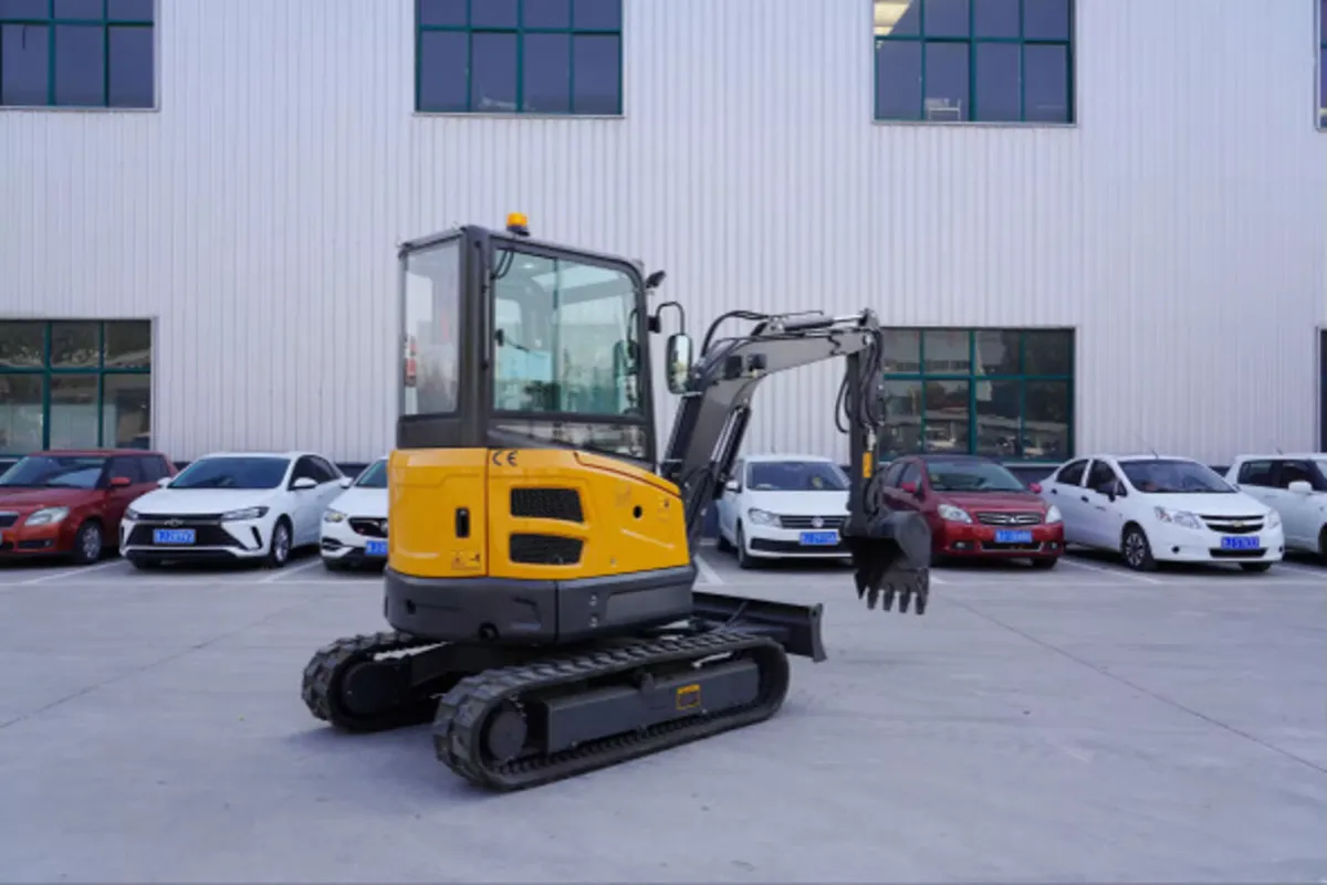 Mini digger - Image 4