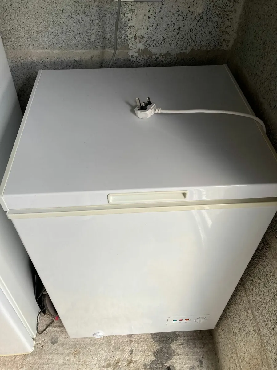 Chest Freezer White 96l - Image 4