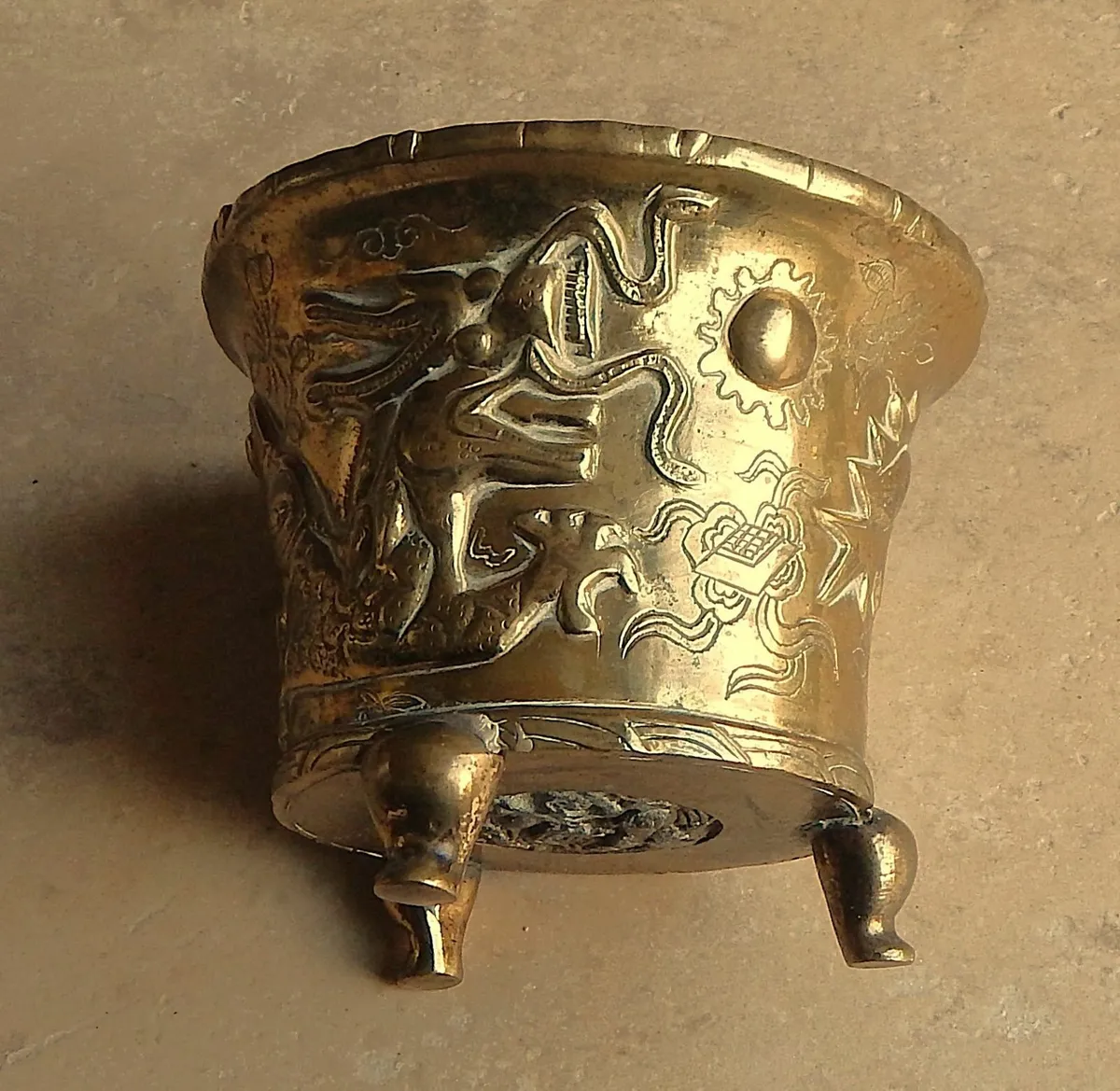 Solid Brass Chinese Planter with Embossed Dragon - Image 2