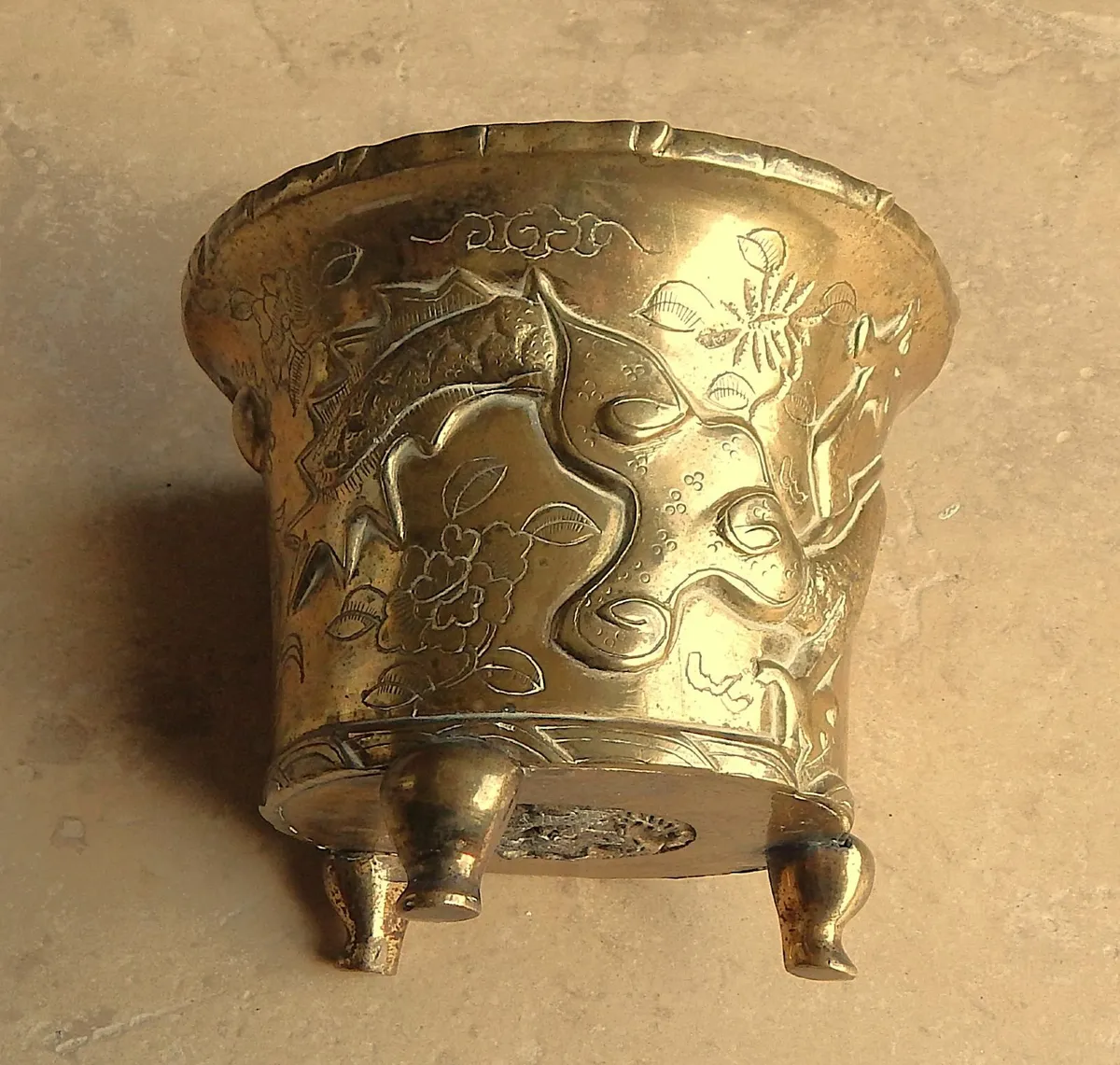 Solid Brass Chinese Planter with Embossed Dragon - Image 4