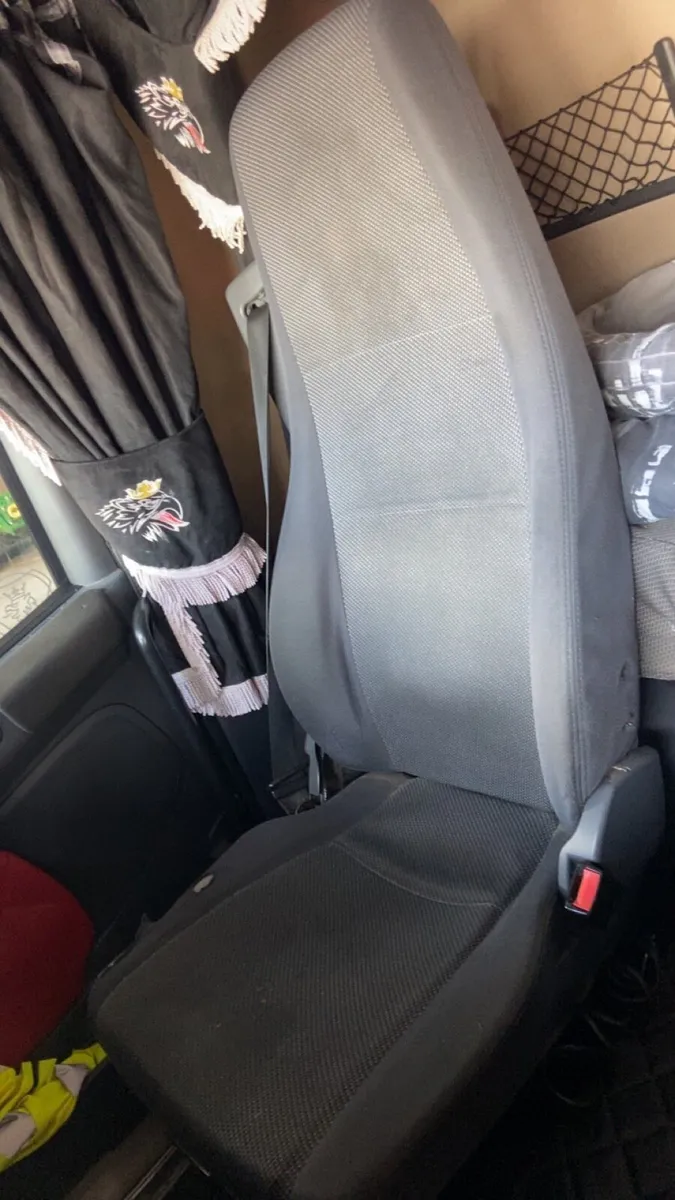 Scania seats - Image 1