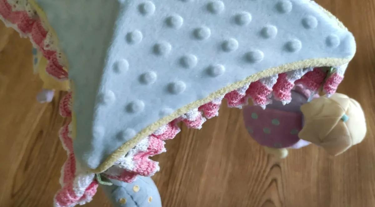 VTech Baby Lullaby Mobile + cot curtains - Image 1