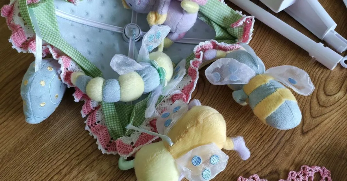 VTech Baby Lullaby Mobile + cot curtains - Image 4