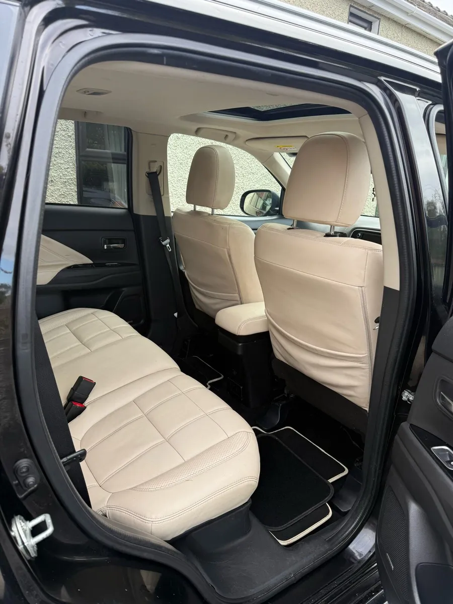 Mitsubishi Outlander 2017 - Image 4
