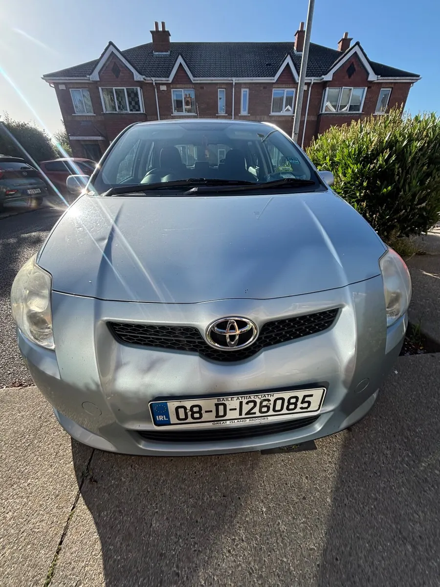Toyota Auris 2008 - Image 1