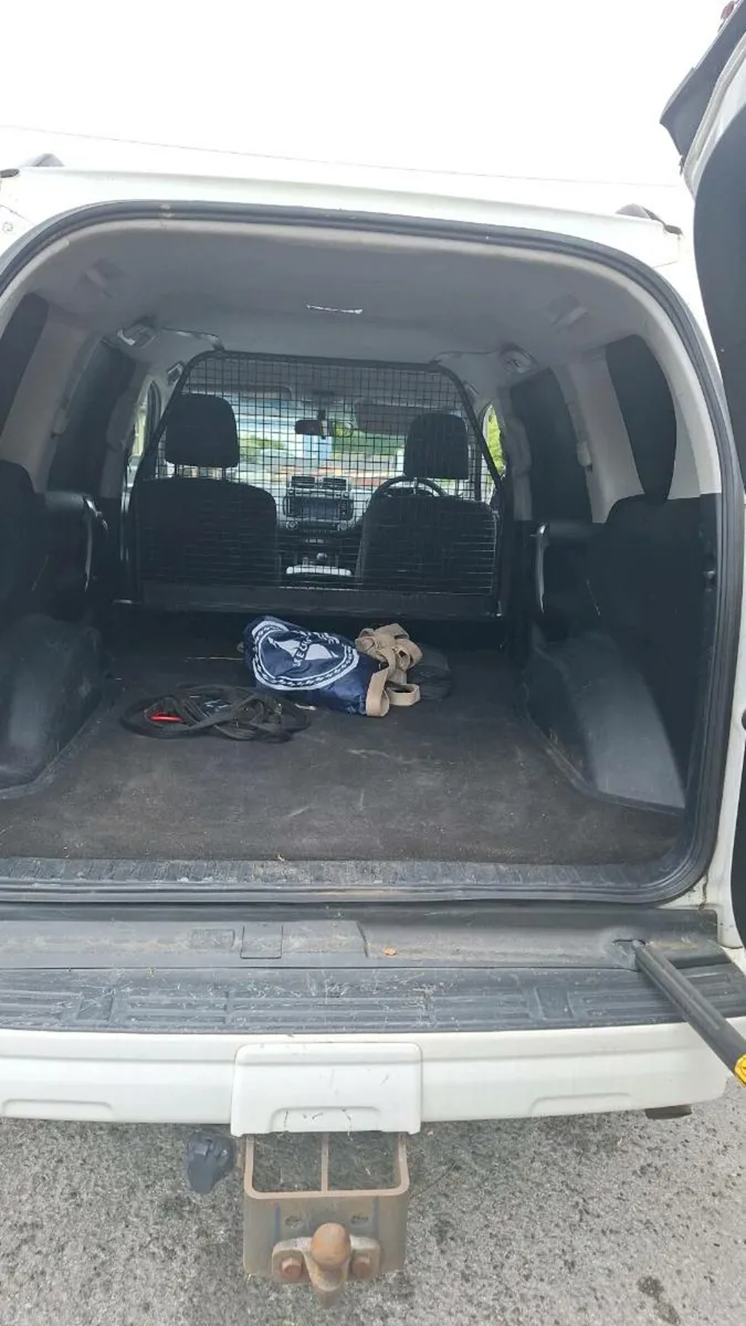 2017 landcruiser - Image 3