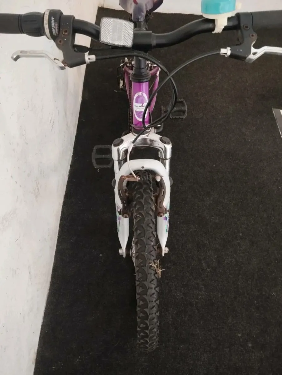 Girls 20inch bike - Image 4