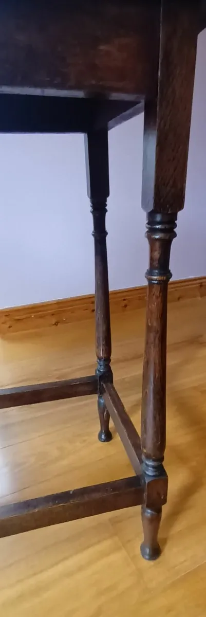 Wooden table - Image 2