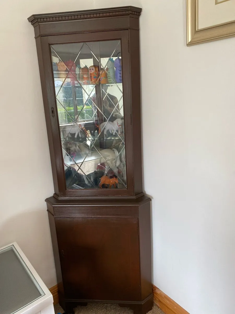 Corner Unit - Image 1