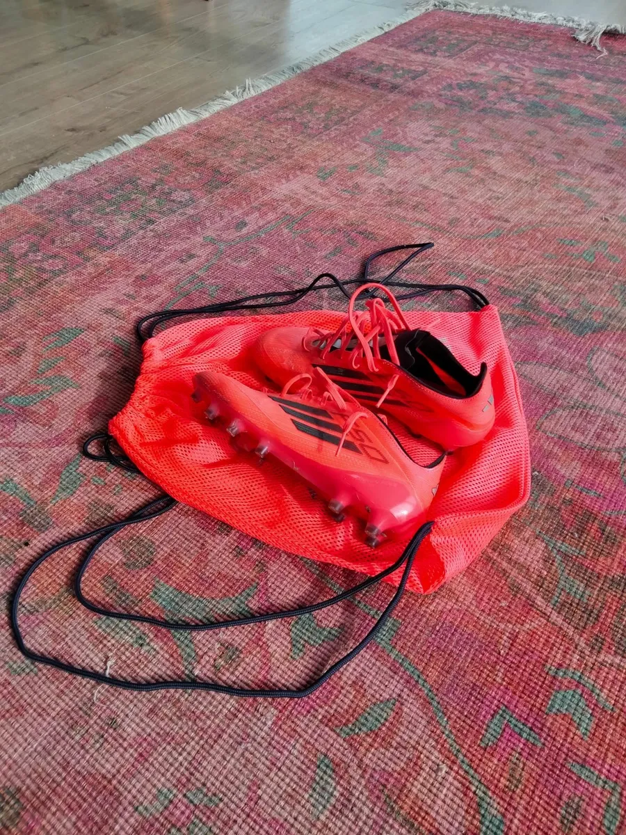 Boys football boots - Image 2