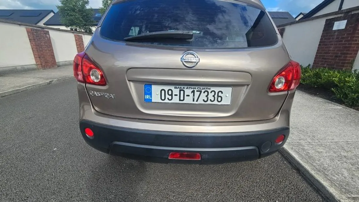 2009 Nissan Qashqai with Tax and nct.. - Image 2