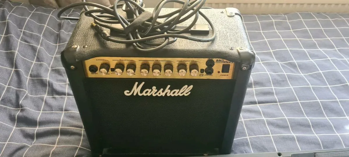Keyboard and Amplifier - Image 2