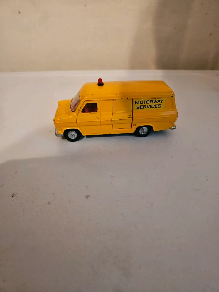 Dinky 1970's Ford Transit Van - Image 3