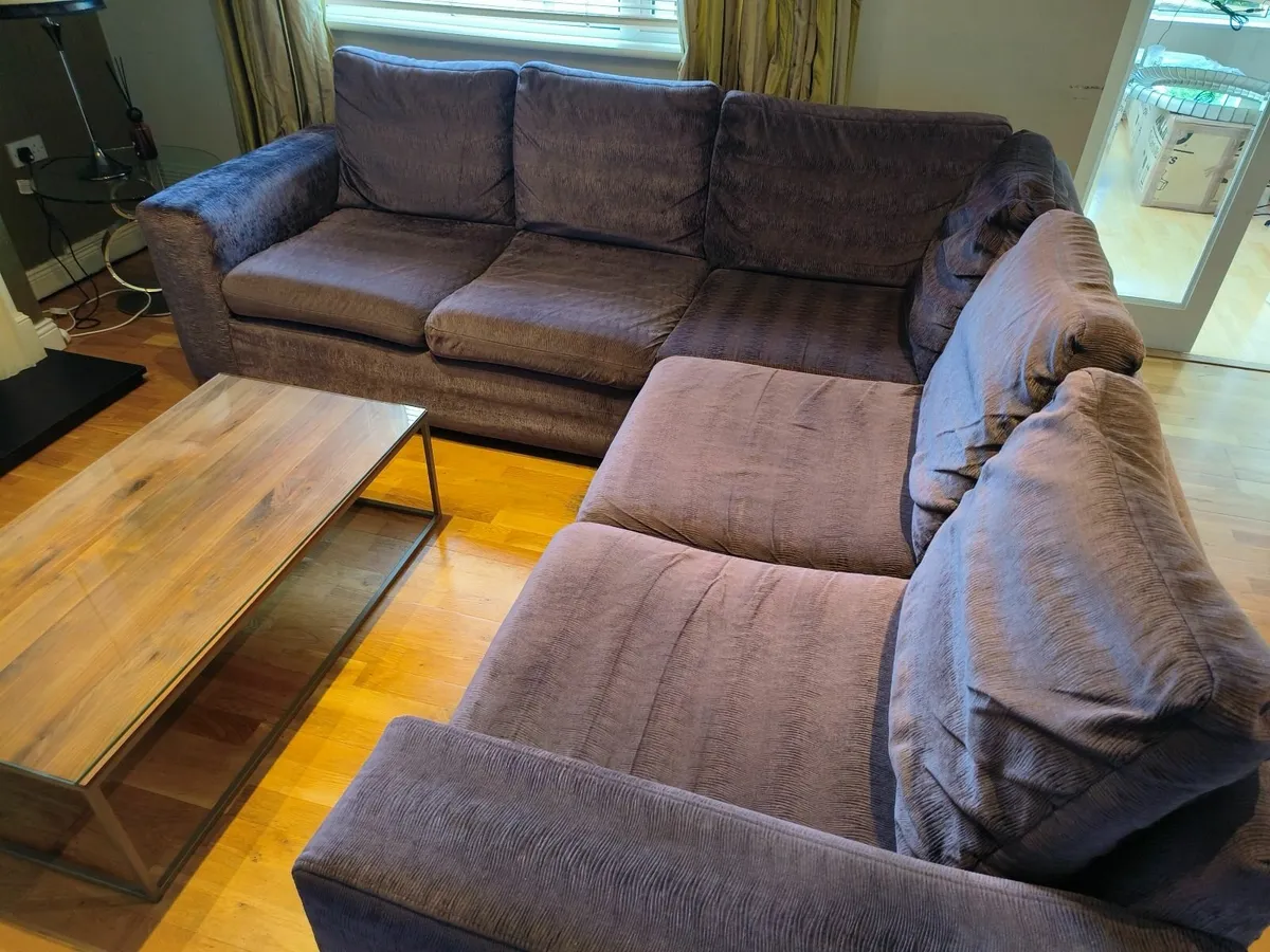 L shaped couch sofa. 253cm x 260cm. - Image 1