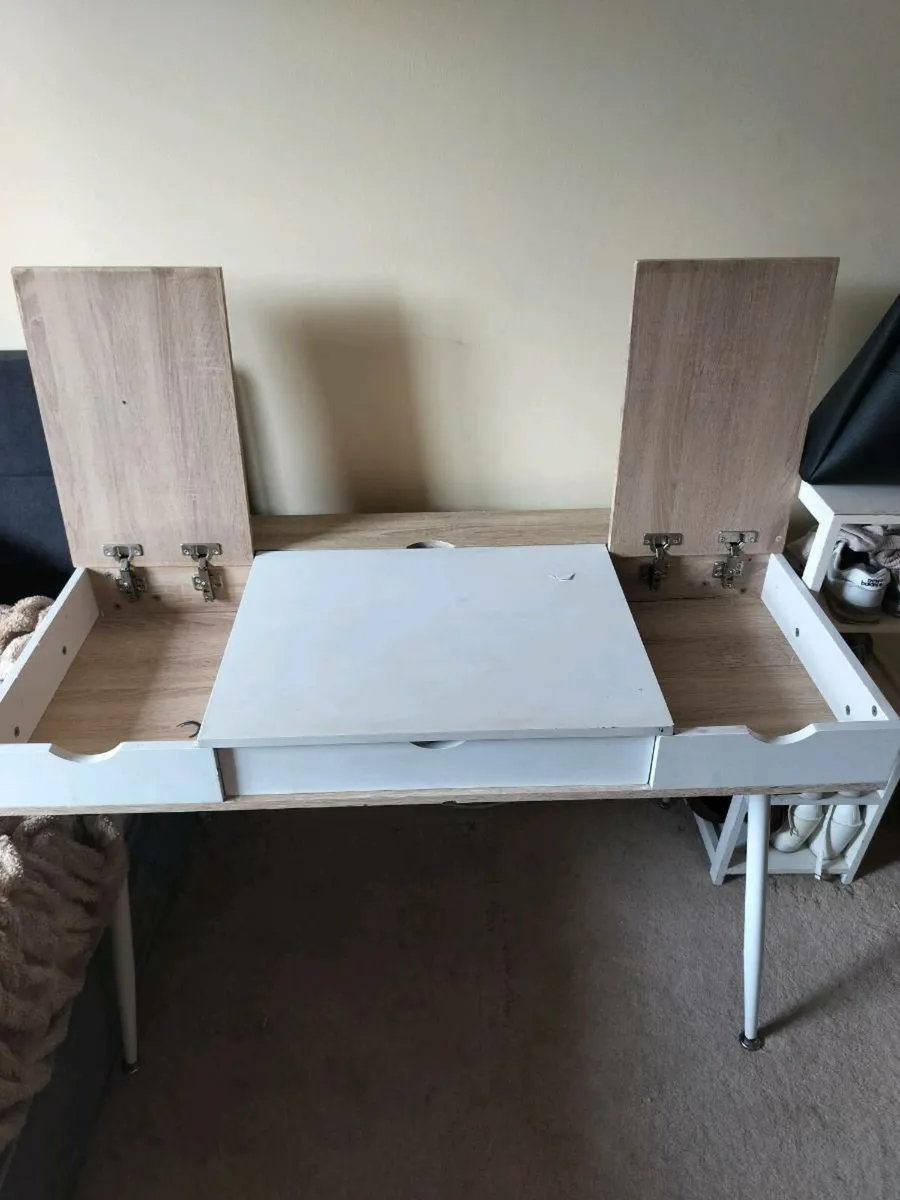 Office desk - Image 3