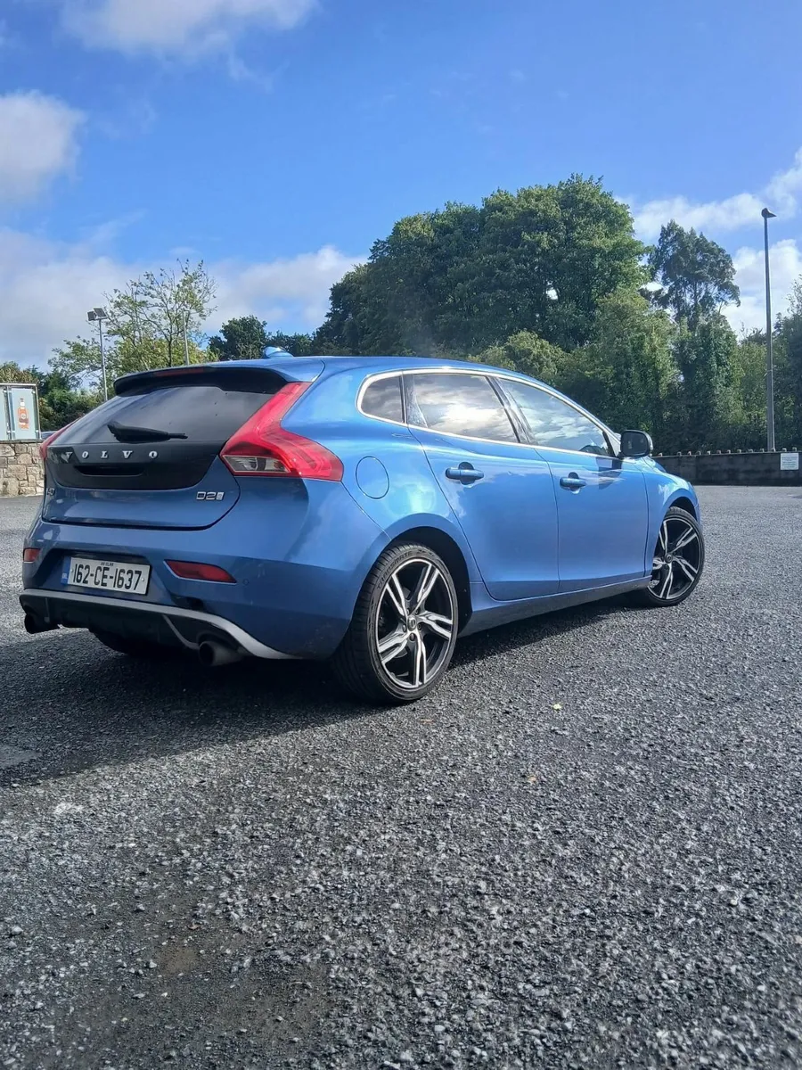 Volvo V40 2016 / R-Design / 2 Year NCT - Image 4