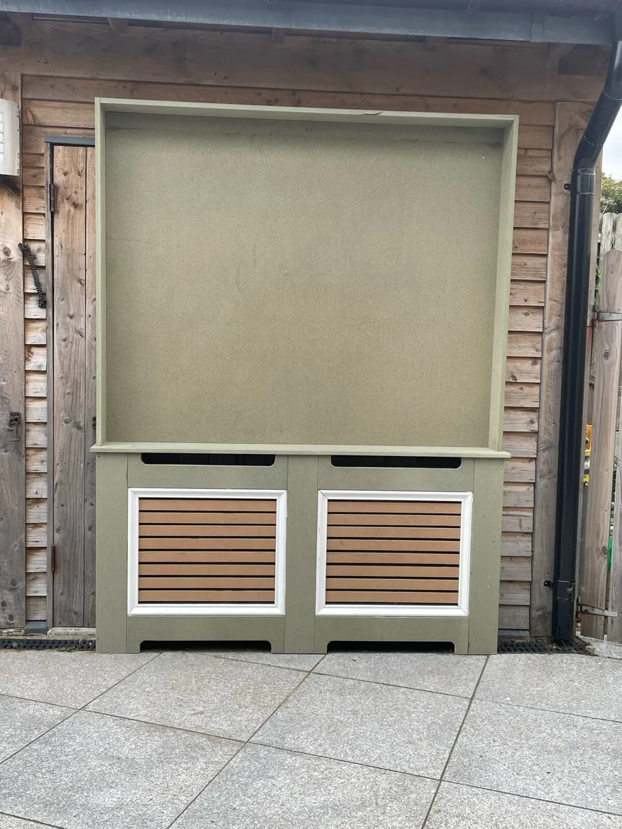 Tv unit rad cover - Image 3