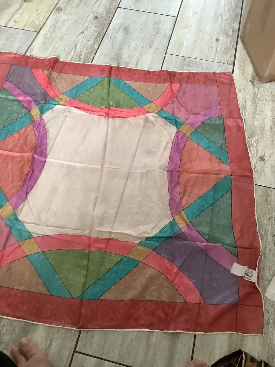 100 plus silk vintage scarfs - Image 3