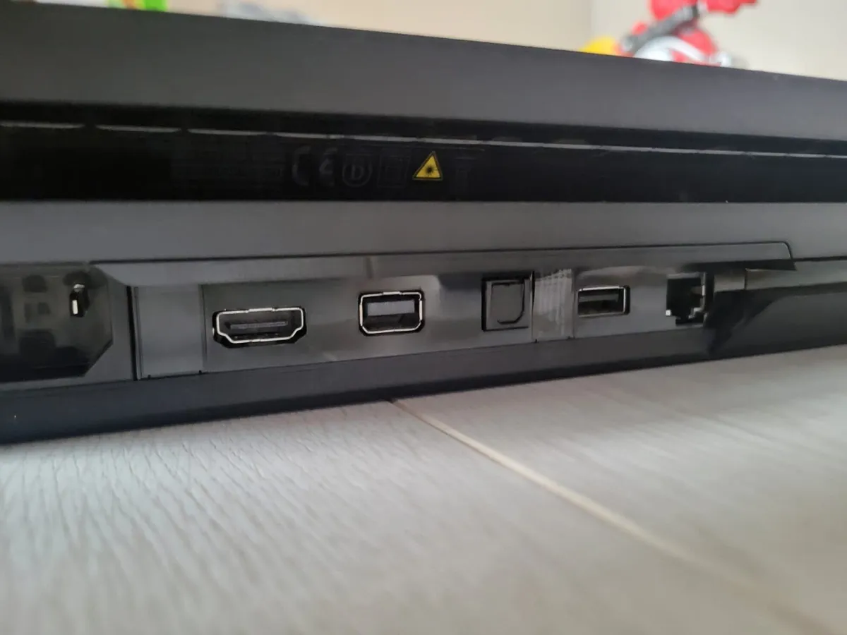 PS4 and 4 games - Image 3