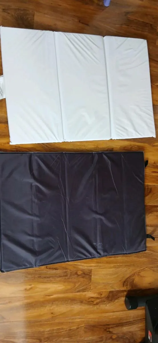 Travel cot - Image 3