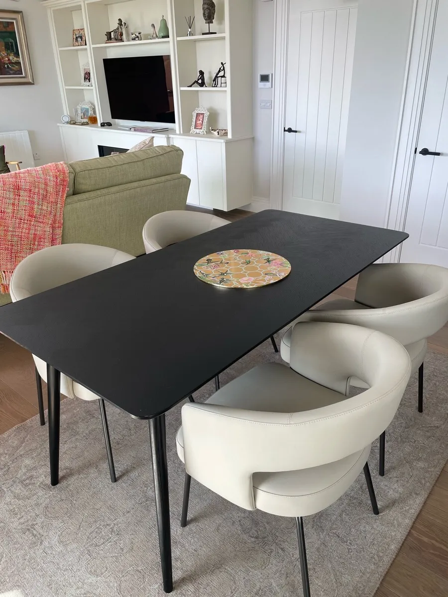 Dining room table and chairs - Image 2