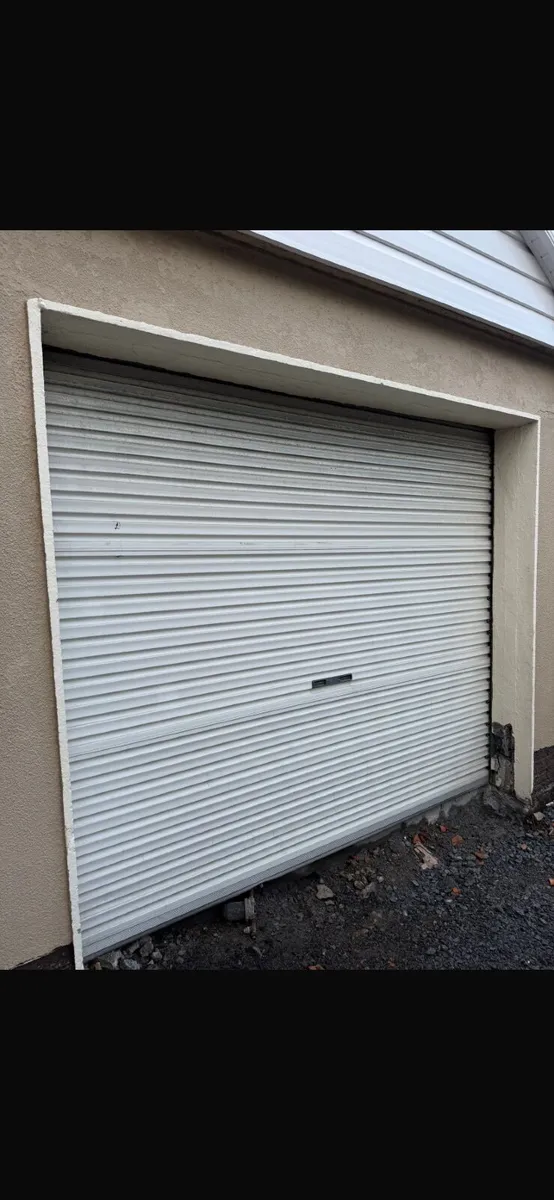 Roller door - Image 1