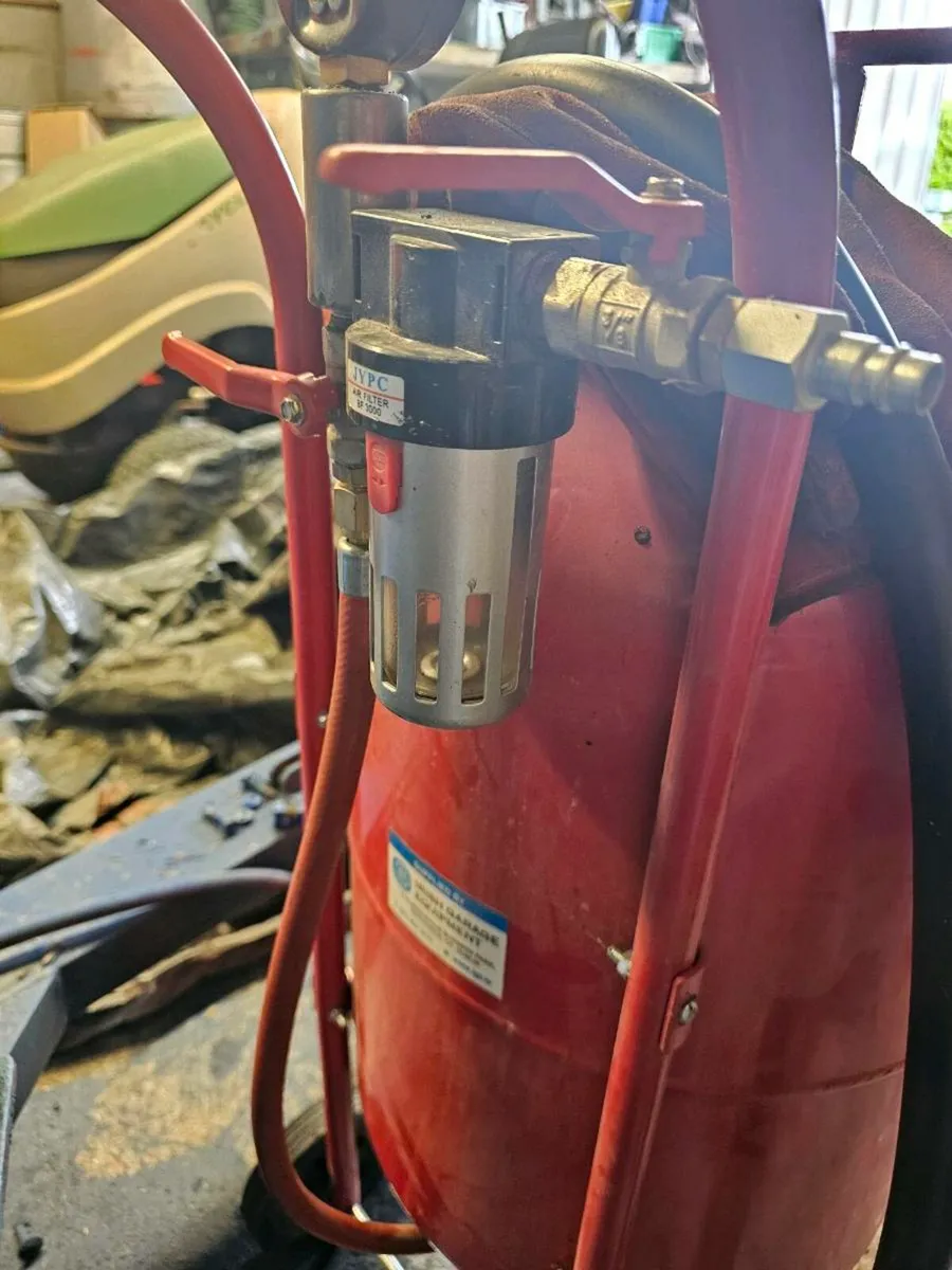 20 gallon sandblaster - Image 3