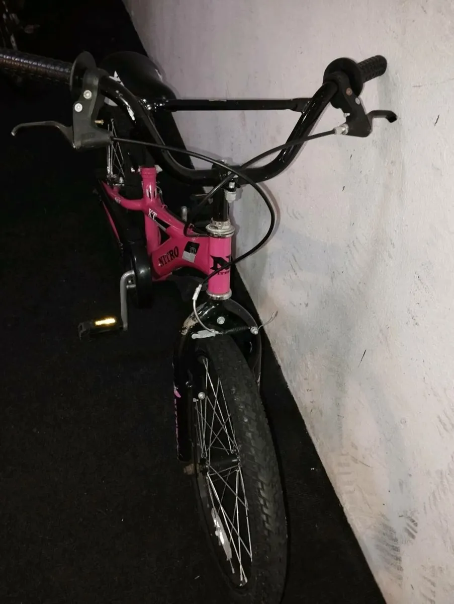 Girls 20inch bike - Image 4