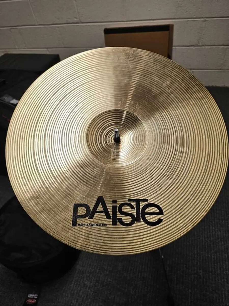 Paiste Signature fast crash 15" cymbal - Image 2
