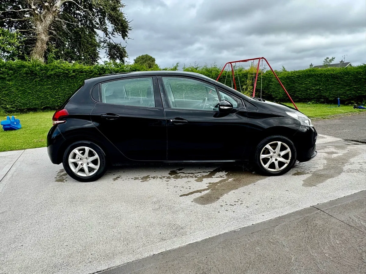 2017 PEUGEOT 208 NCT 03/27 1.6 DIESEL - Image 2