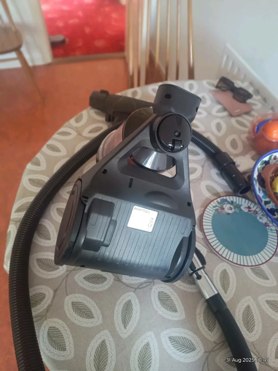 Essentials Hover - Image 4