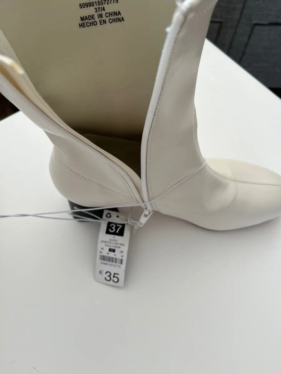 Ladies Cream Ankle Boots - Image 2
