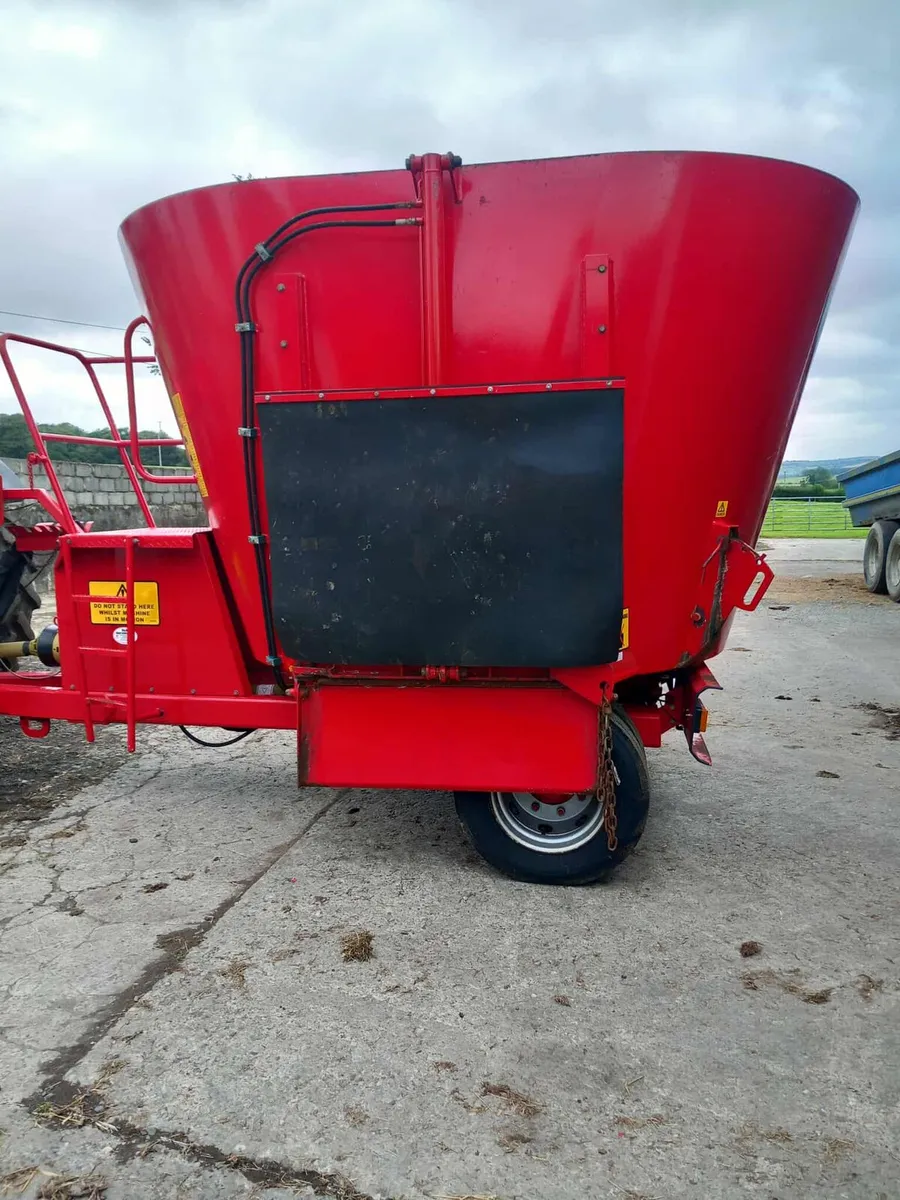 Redrock diet feeder - Image 1