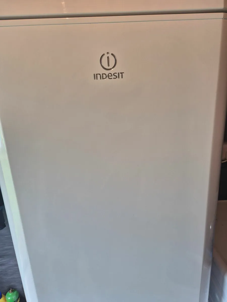 Fridge Freezer 60/40 - Image 1