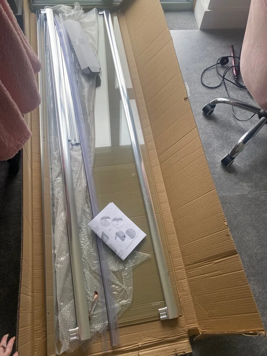 NEW Shower door - Image 2