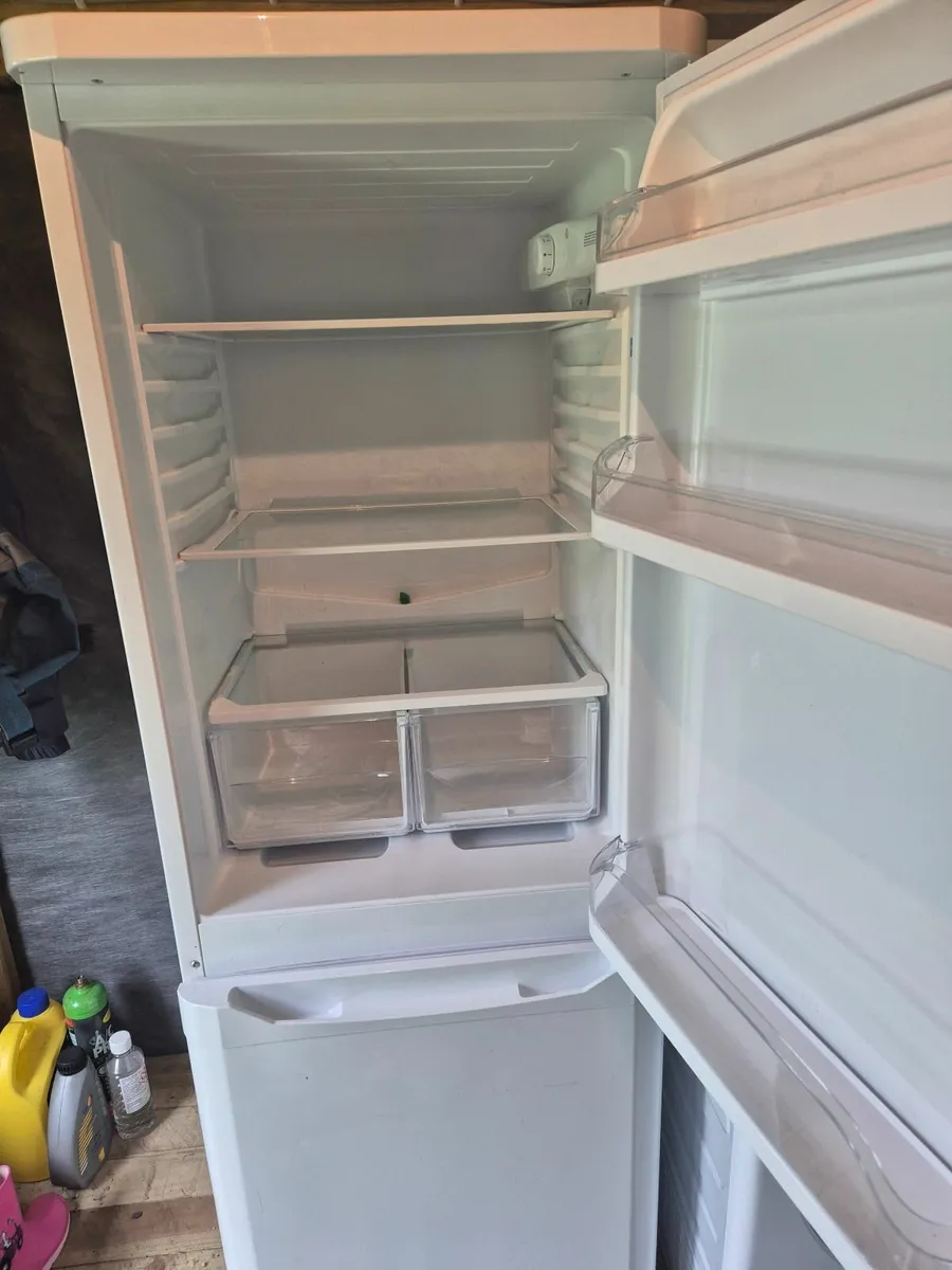 Fridge Freezer 60/40 - Image 4
