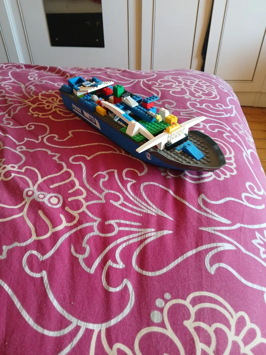 Lego police boat - Image 1