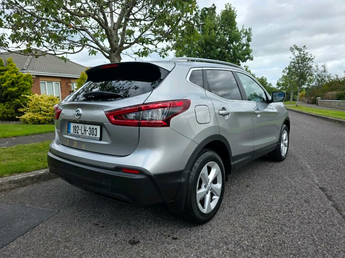 Nissan Qashqai 1.3 petrol (new NCT and long tax !) - Image 4