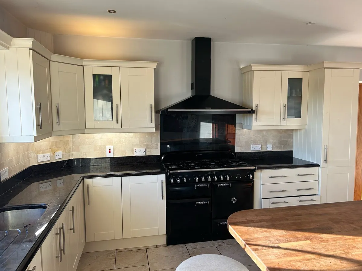 Second Hand Kitchen - Image 4