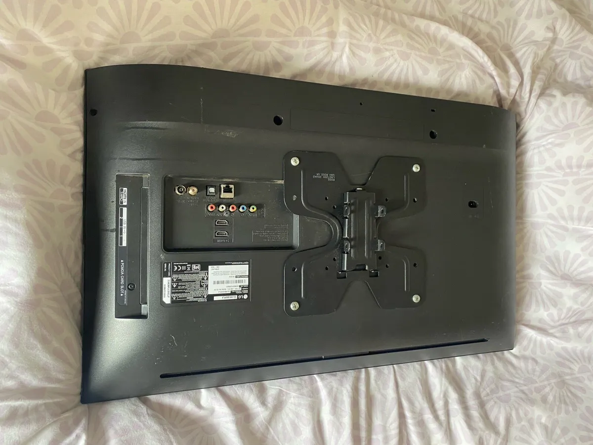 Tv for sale - Image 1
